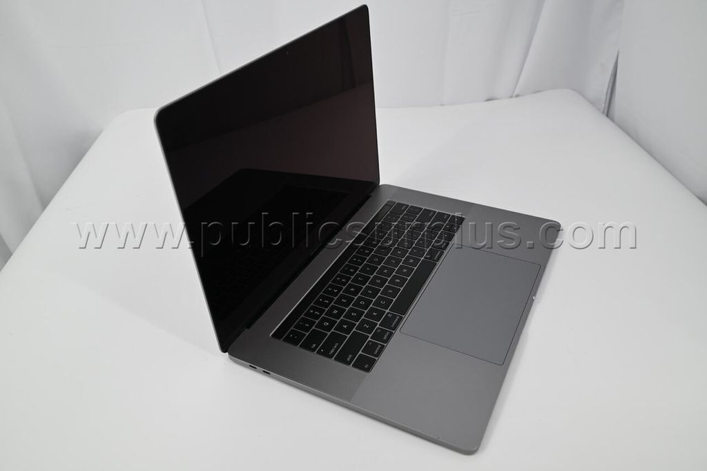 Apple MacBook Pro Core i7 15" Touch Mid 2017 A1707 - Free Shipping! — photo 1