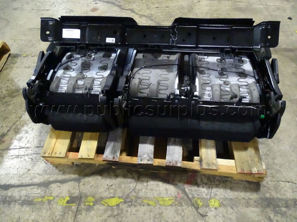 2023 Dodge Durango Rear Seat - New! — photo 1