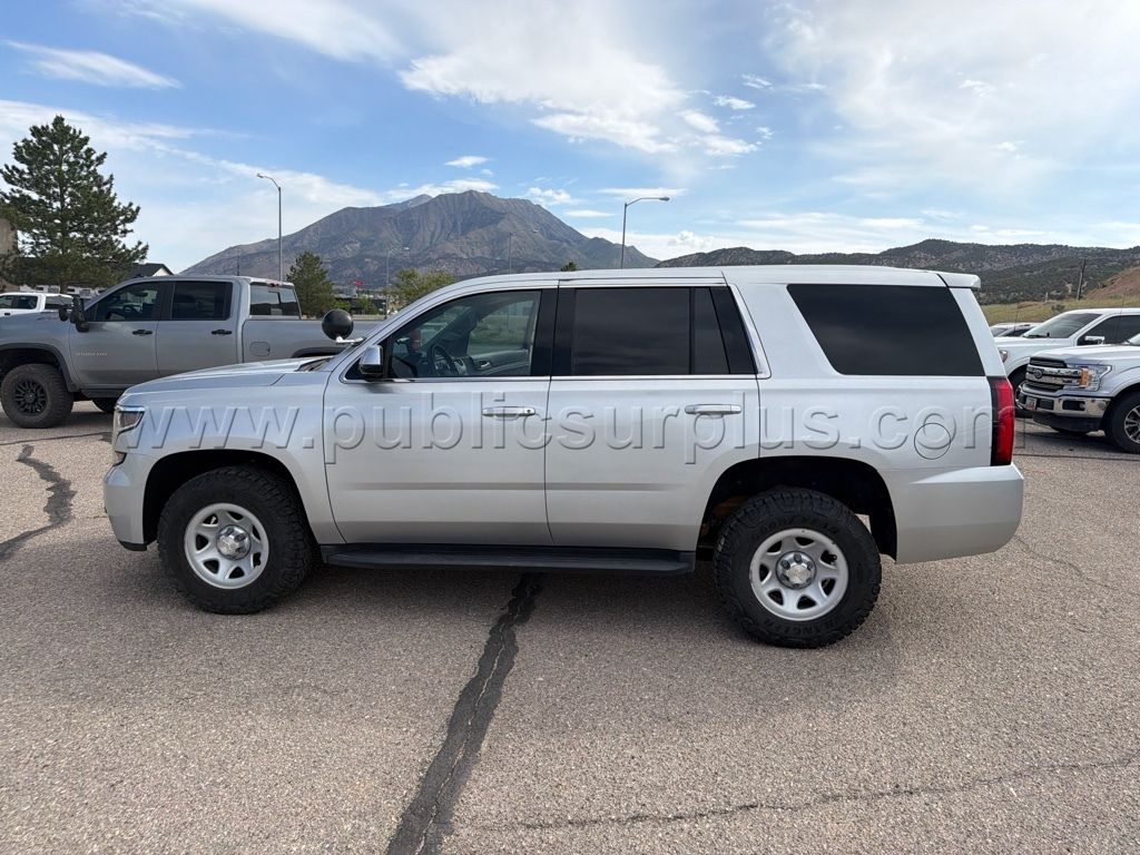 2017 Chevrolet Tahoe — photo 1