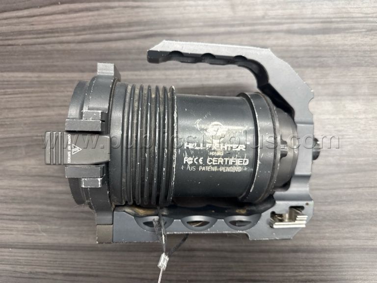 Surefire Hellfighter Spotlight H01982 with Case, Mount and Cord — photo 1