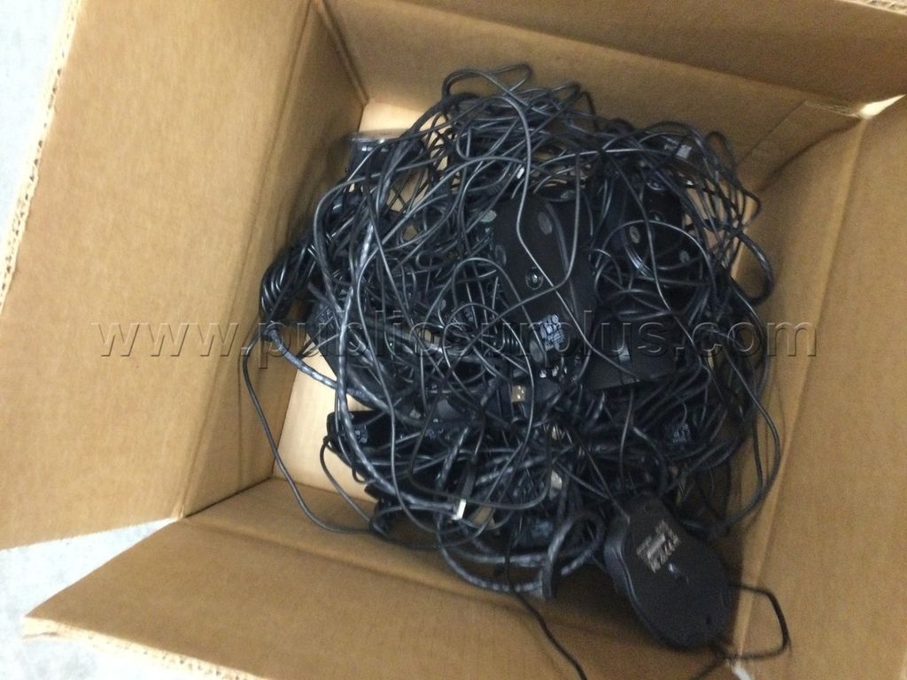 LOT OF COMPUTER MICE - SOLD AS IS - 635 — photo 1