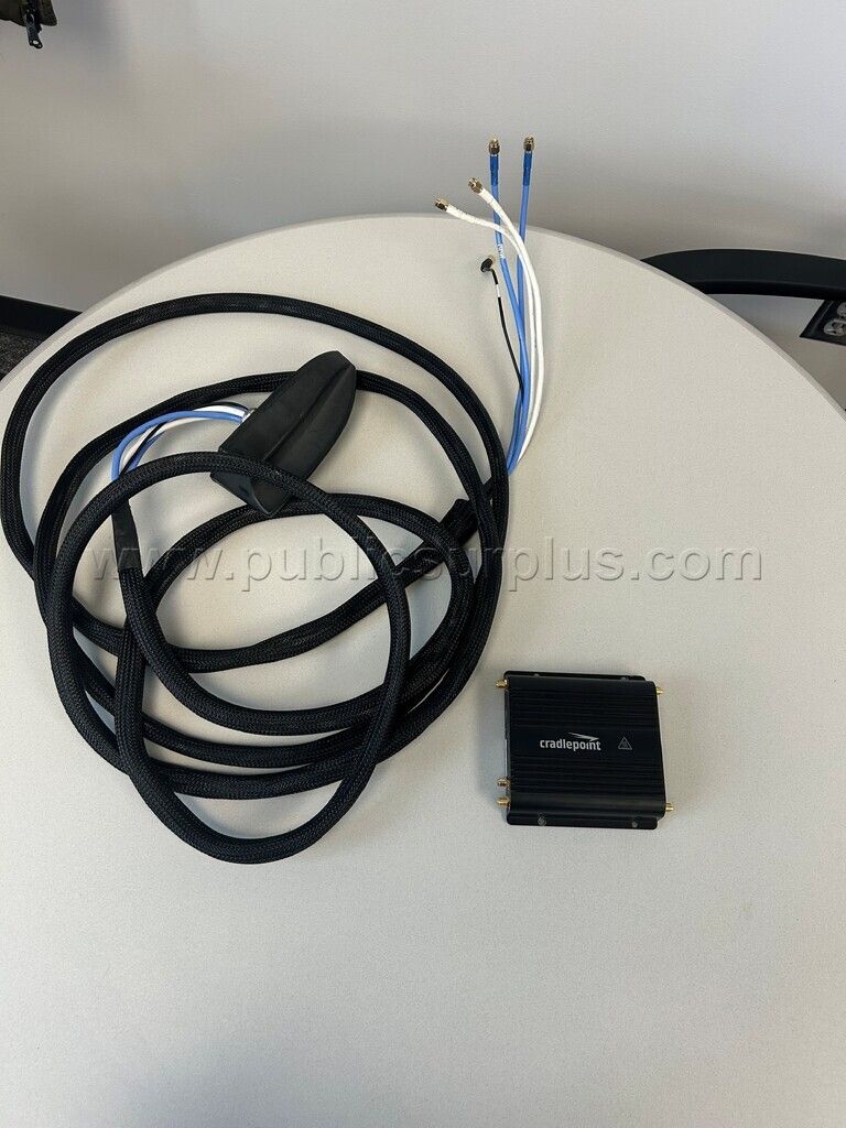 Cradlepoint IBR900 4G Router w/4G Vehicle Antenna #4 — photo 1