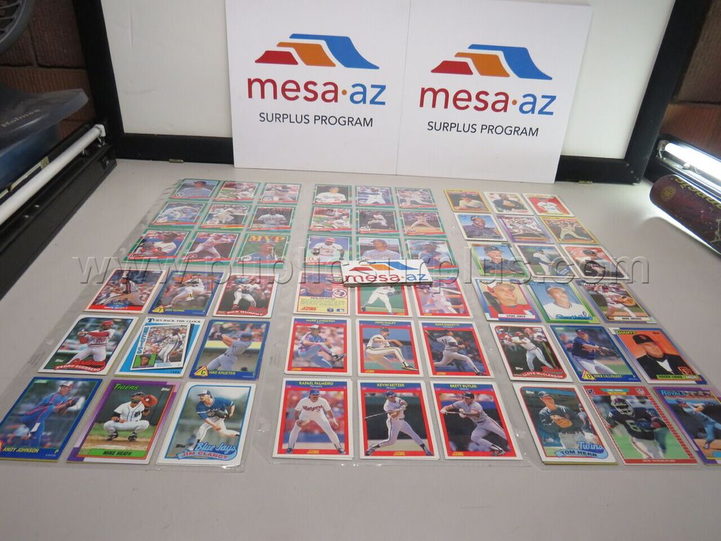 Lot of Baseball Trading Cards **Unknown Condition** — photo 1