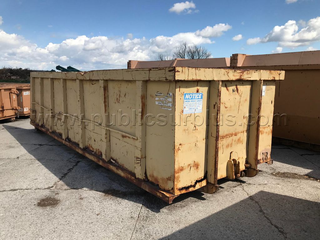 Construction Bin/Dumpster - 30 Yard - Poor Condition — photo 1