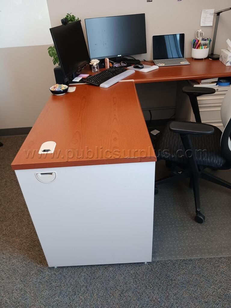 Hon L-Shape Desk with Return RELIST — photo 1