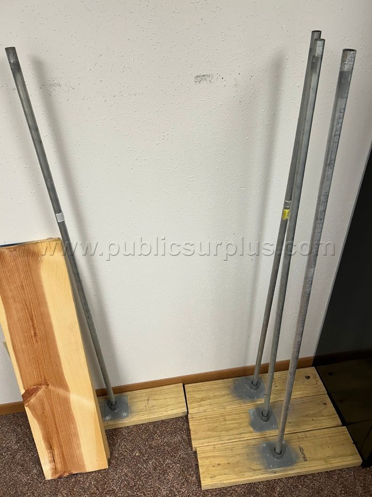 Banner Poles — photo 1