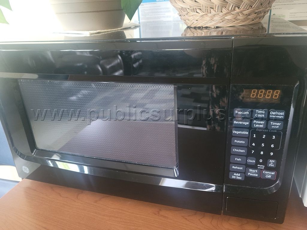 Microwave — photo 1