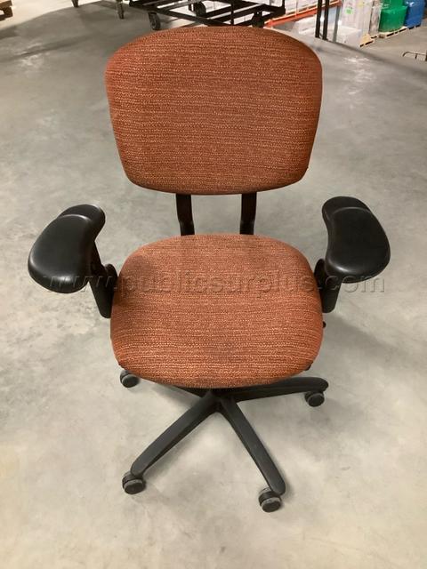 7935 - Office Chair