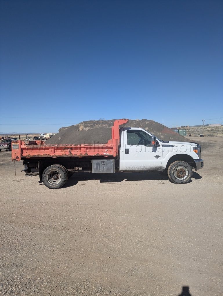 2013 Ford F350 Super Duty 4x4 Dump Body — photo 1
