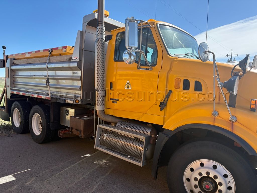 2008 STERLING LT9500 WITH SPREADER, PLOW AND WINGPLOW — photo 1