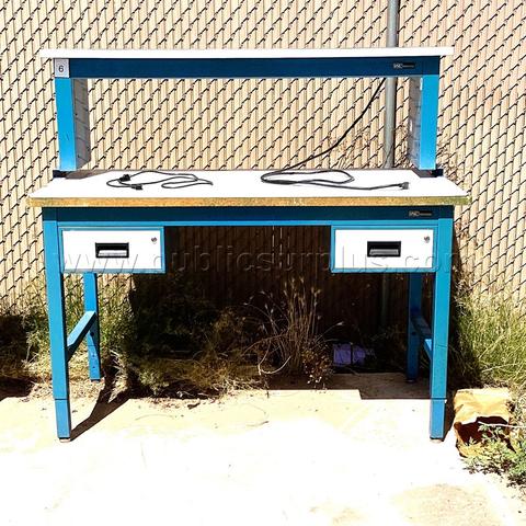 Work Table with Attachable/Detachable Hutch