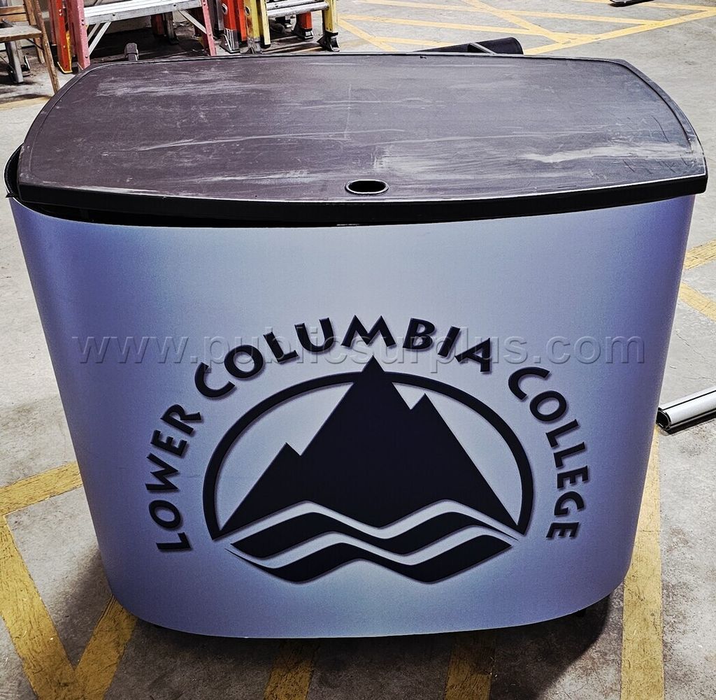 Table System (Workstation, Kiosk) and Marketing Banner- LCC Logo — photo 1