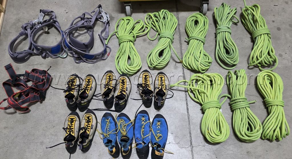 Various Fitness Equipment — photo 1