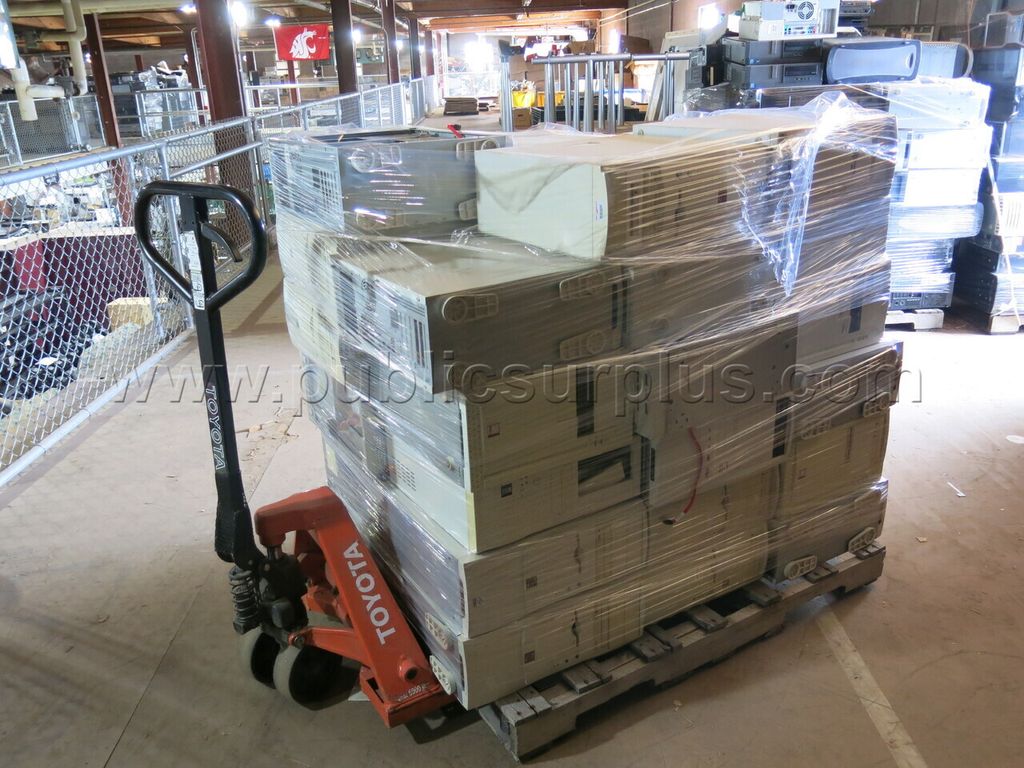 2 Pallets of Towers *No Hard Drives* — photo 1