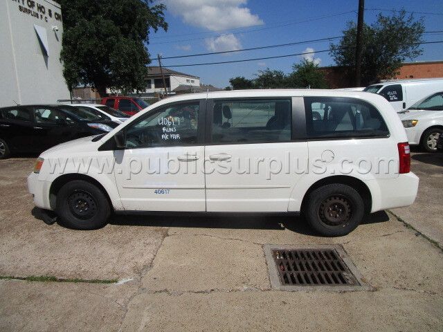 2010 Dodge Caravan ~ ITD-40617 — photo 1