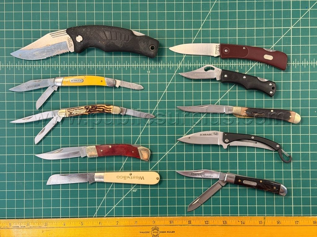 Schrade Folding Knives - QTY 10 - Shipping $12.00 — photo 1
