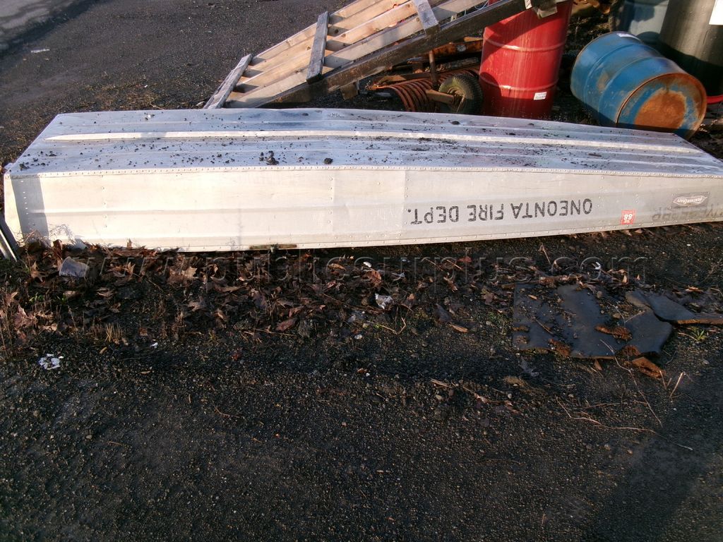12 FT Jon Boat — photo 1