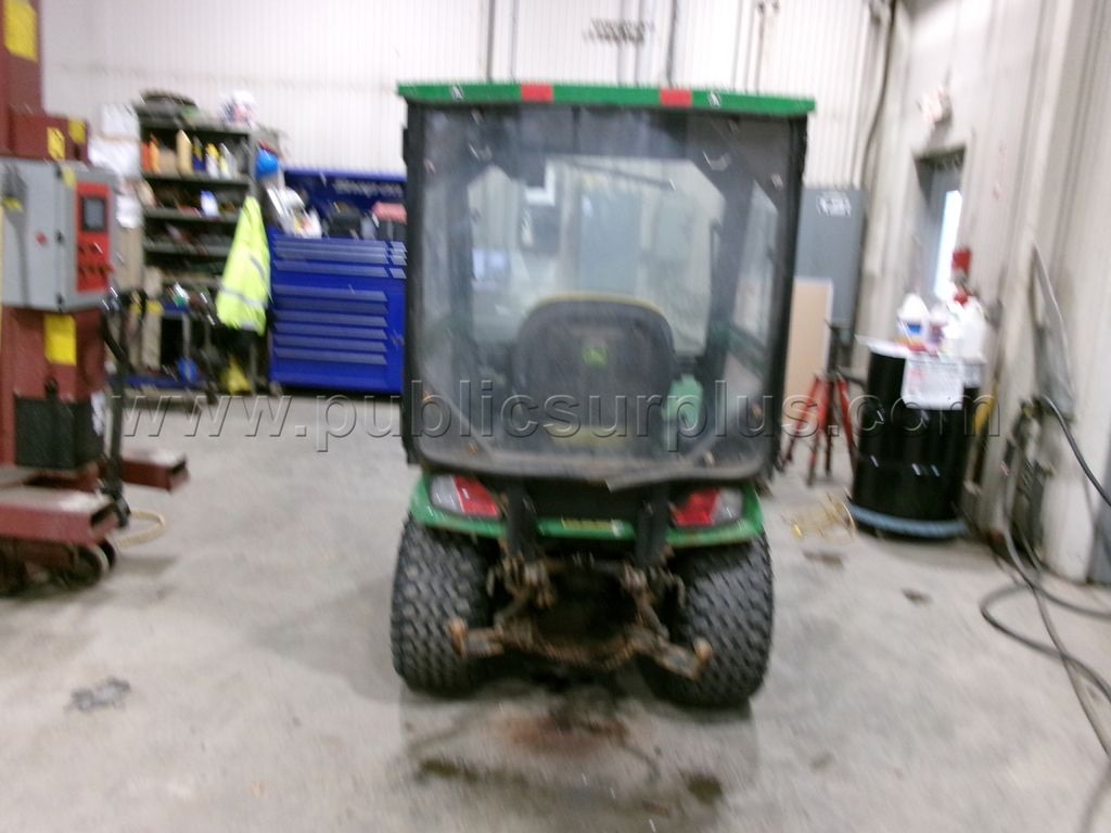 2015 John Deere Tractor X758 With Cab — photo 1