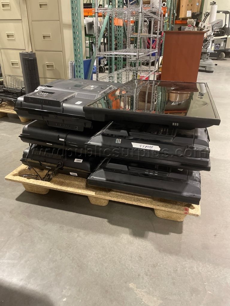 Pallet of 11 TVs - CH - VVV3 — photo 1