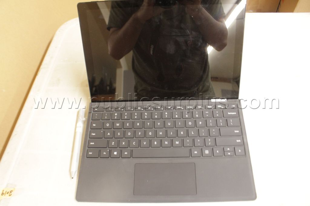 Surface Tablet model  1866 256GB — photo 1