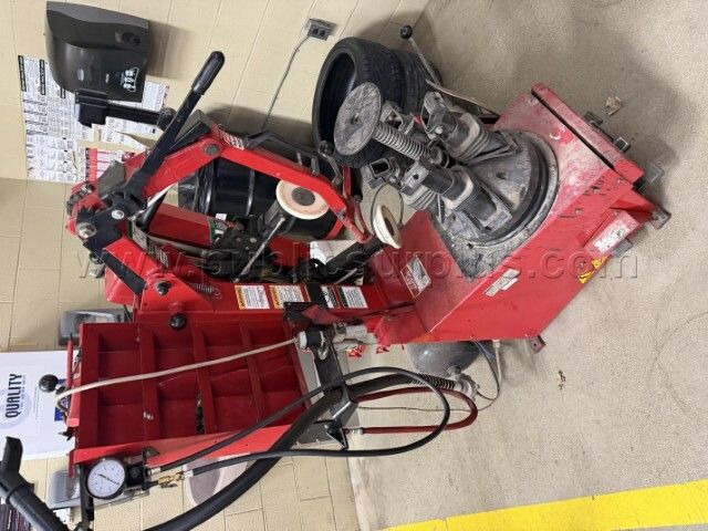 Hunter Tire Machine — photo 1