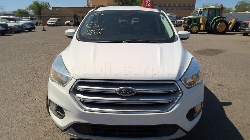 ASPT - 10B186 - 2018 FORD ESCAPE SUV 4X4 — photo 1