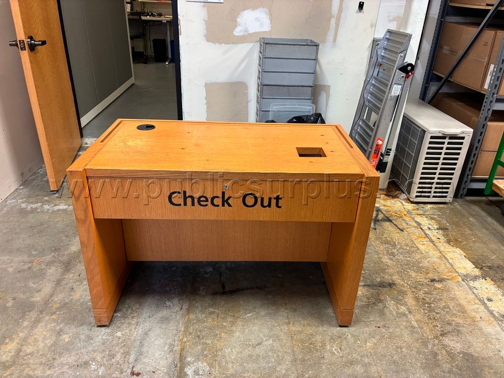 Heavy Duty desk — photo 1