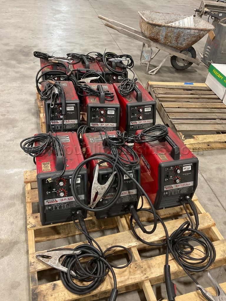 LINCOLN ARC WELDER — photo 1