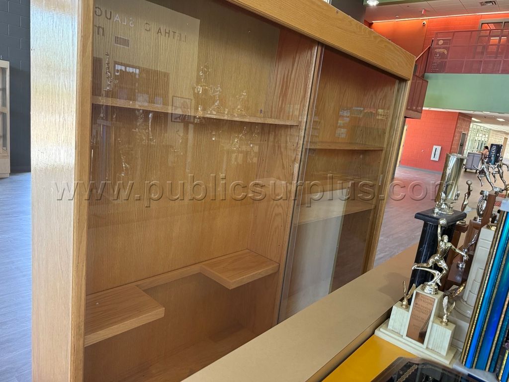 Lot of trophy cases - photo 1