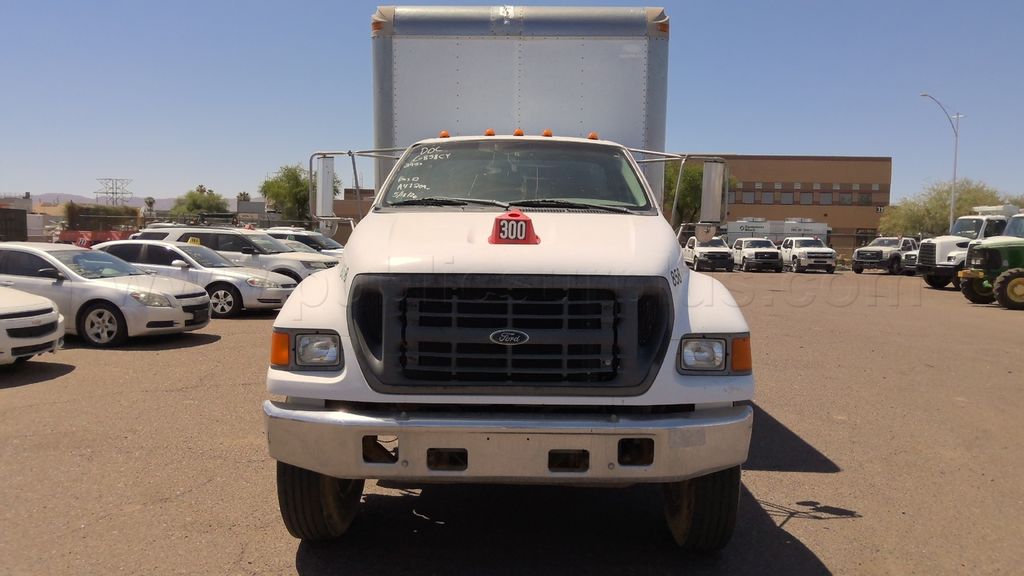 ADOC - G858CY - 2001 FORD F750 DRY VAN — photo 1