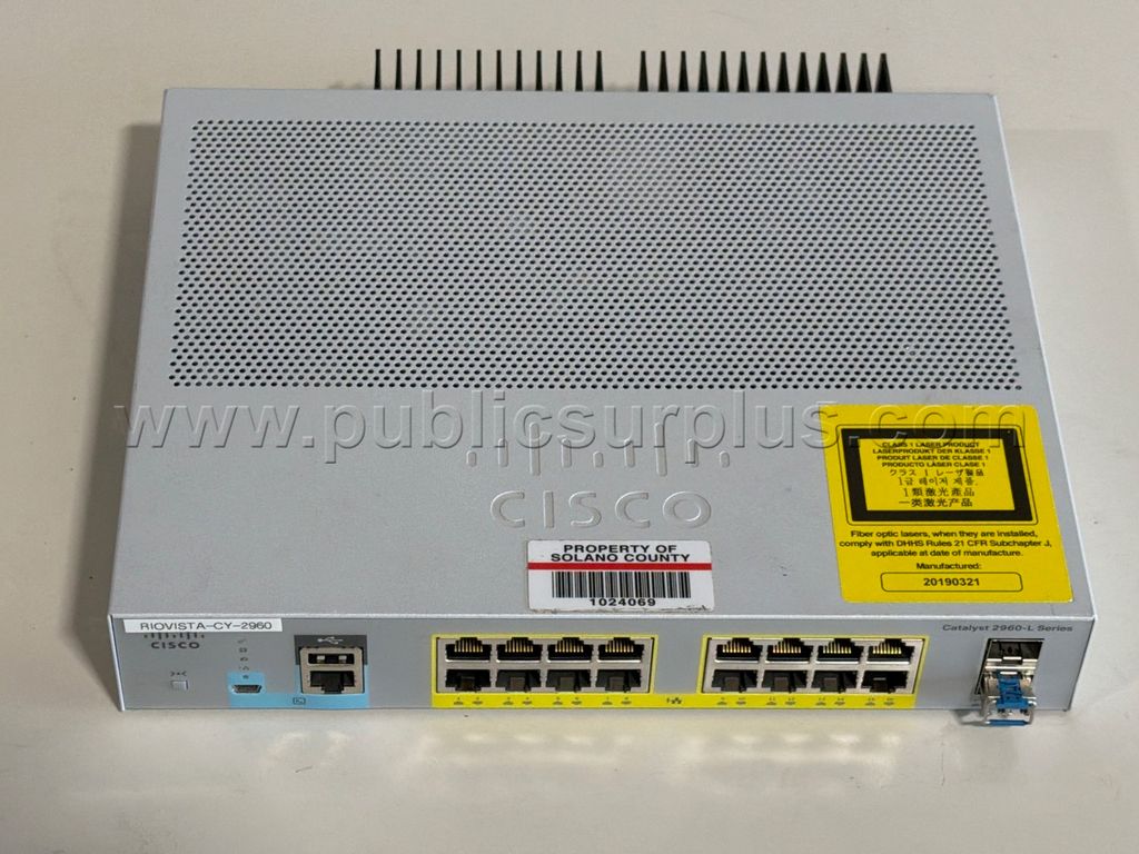 CISCO CATALYST 2960-L SERIES NETWORK SWITCH — photo 1