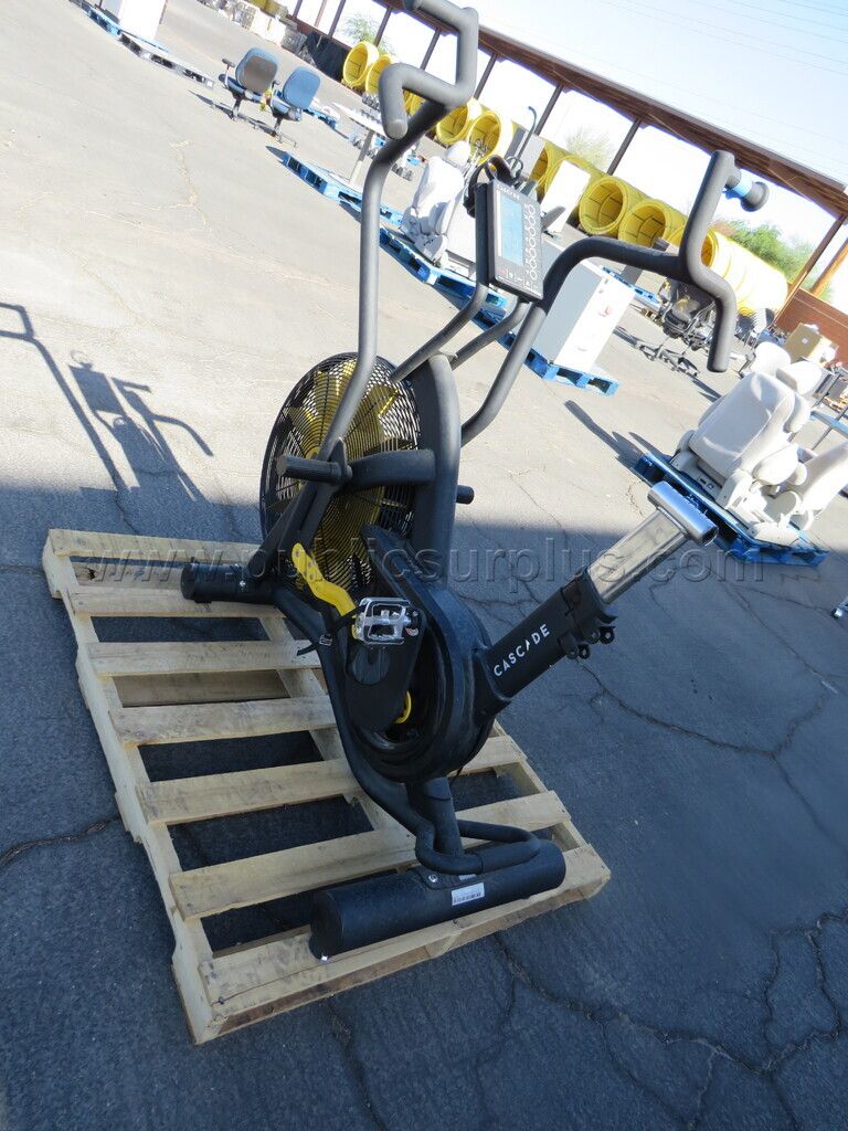 Cascade Fitness Cycle Missing Seat   **Unknown Condition** — photo 1