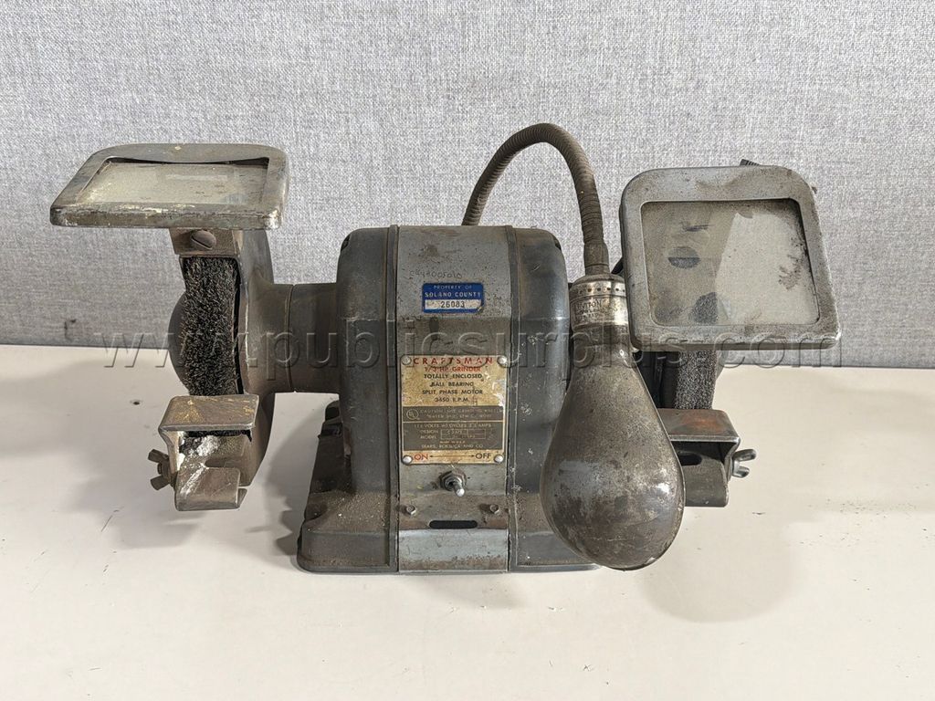CRAFTSMAN  6" BENCH GRINDER — photo 1