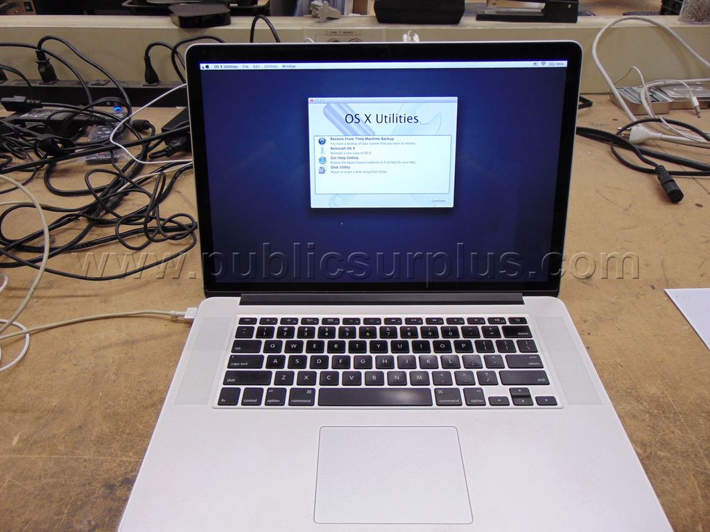 Mac Book Pro Lot #4916 — photo 1