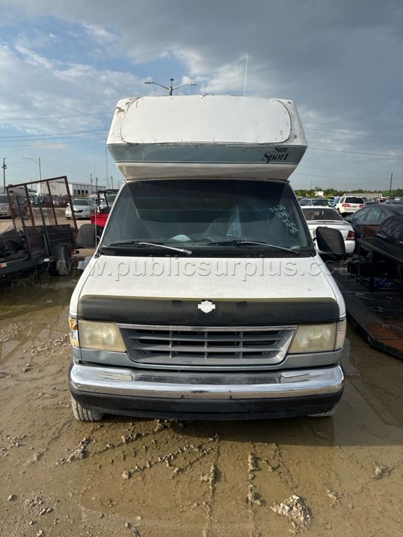 2025003096 Ford econoline van E250 1FDHS24H4NHA73191 - photo 1