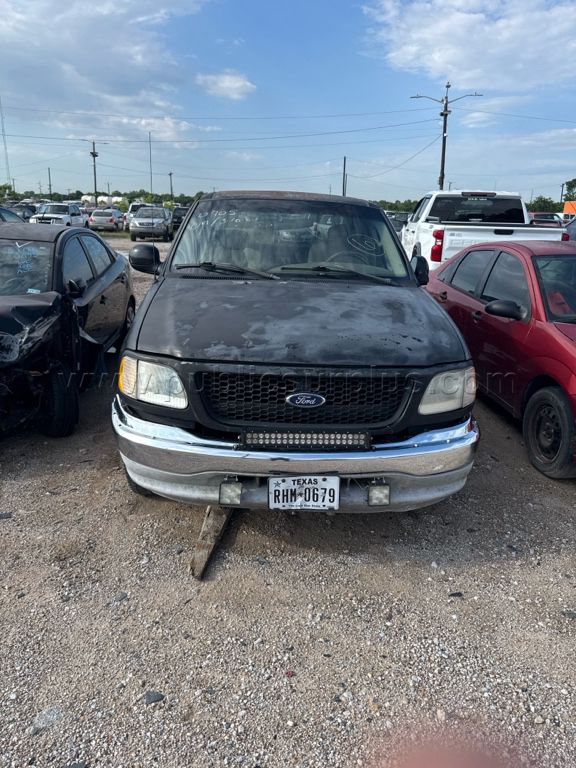 2026000705 2003 FORD F150 BLK 1FTRX07W83KB38990 - photo 1