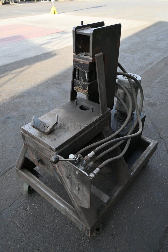 Hydraulic Press — photo 1