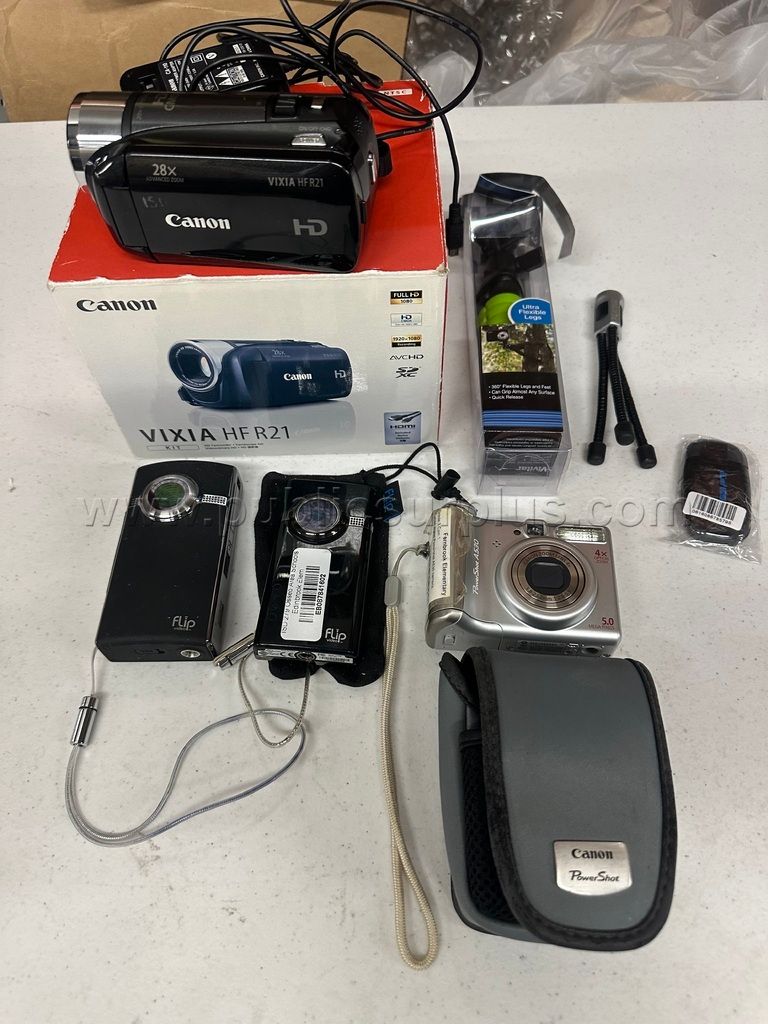 Lot of 3 Video Cameras & One Canon PowerShot A580 Digital Camera + Accessories — photo 1
