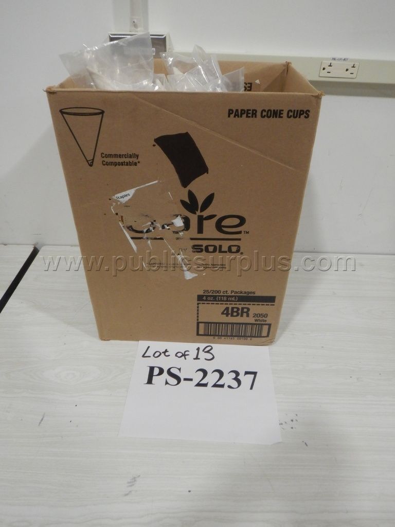 Paper Cone Cups - Lot of 13 — photo 1