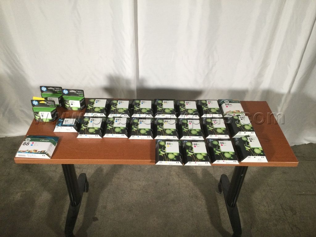 Lot of (23) HP Toner - 2997 — photo 1