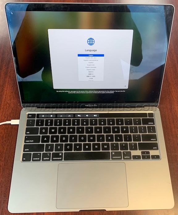 Apple MacBook Pro (13-inch, 2020, Two Thunderbolt 3 ports) — photo 1