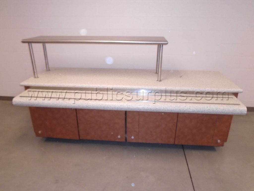 Moveable serving counter — photo 1