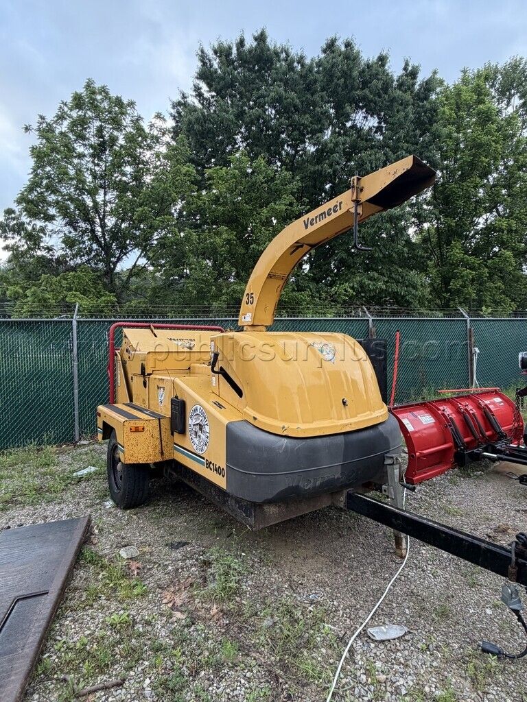 2003 Vermeer Chipper BC1400 — photo 1