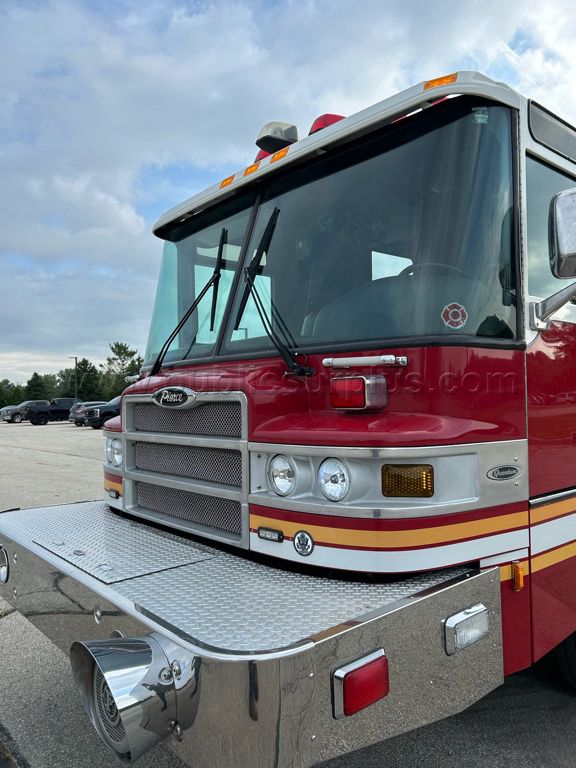2005 Pierce Quantum — photo 1