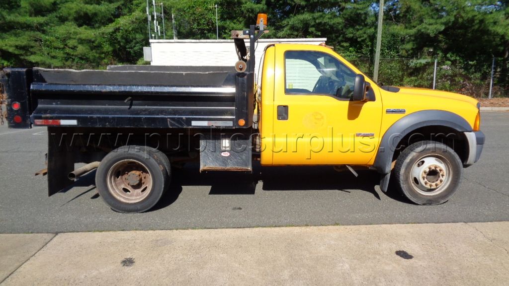 2007 FORD F450 WITH DUMP BED — photo 1