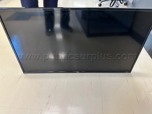 TLC 42" Smart TV — photo 1