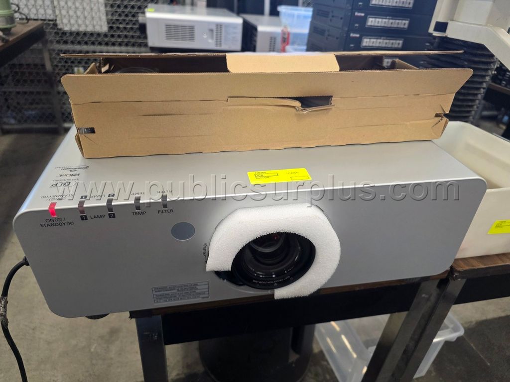 Panasonic DLP Projector PT-DW640US (118364) — photo 1