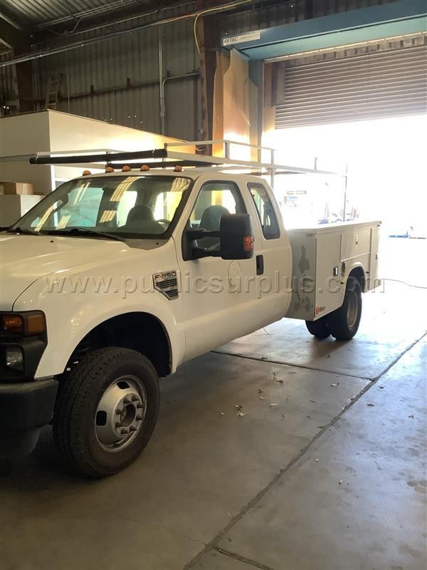 2008 Ford F350 — photo 1
