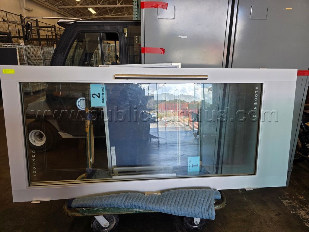 Glass Door (118371) — photo 1