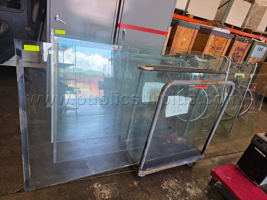 Glass Door (118374) — photo 1